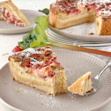 Einfacher Rhabarber-Vanillekuchen mit Mürbeteig - Perfekt für den Muttertag 6 Gabel und ein stueck vom Rhabarber Vanillekuchen