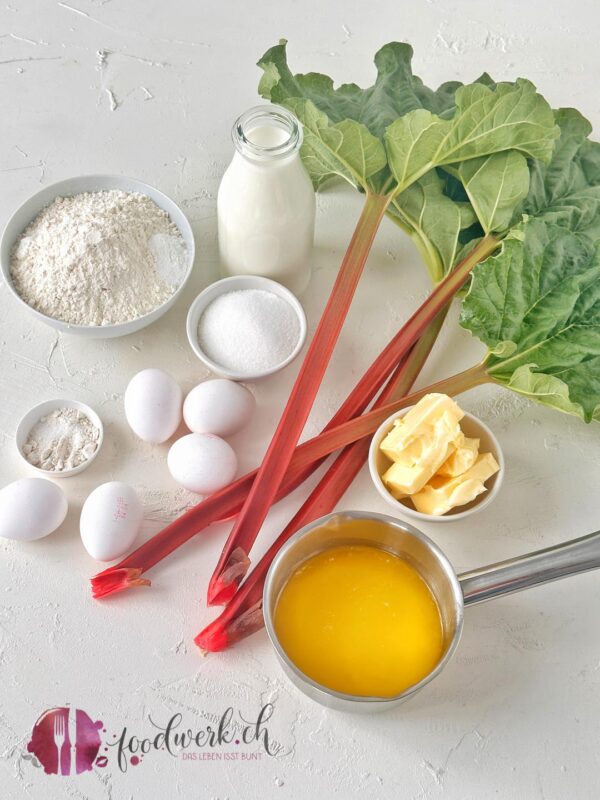 Einfacher Rhabarber-Vanillekuchen mit Mürbeteig - Perfekt für den Muttertag 5 Zutaten für das Rezept
